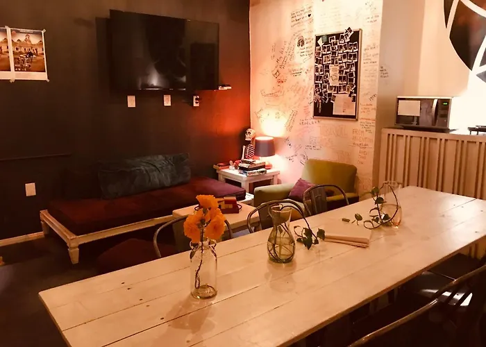 Hostal Regina Down Town