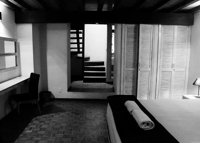 Hostal Regina Down Town *