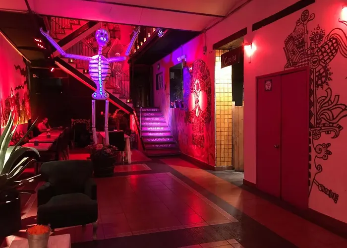 Regina Down Town Hostal