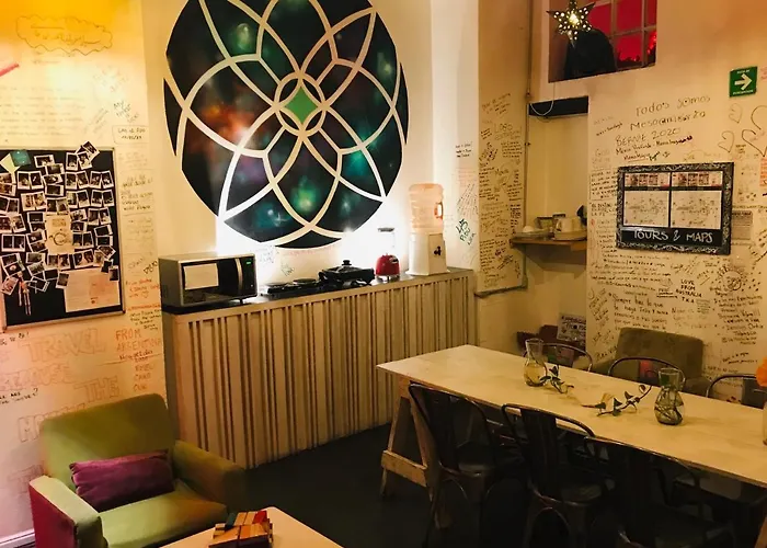 Hostal Regina Down Town